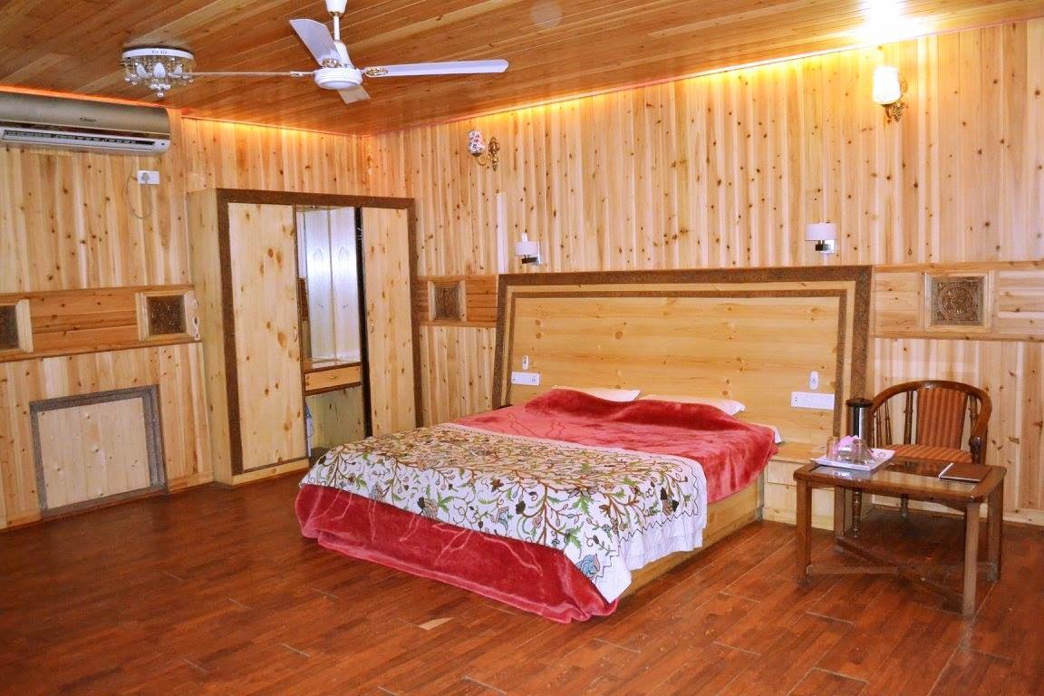 Royal Residency Hotel Srinagar  Exterior photo